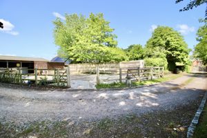 Stable Block Court Yard- click for photo gallery